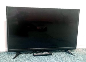lot 174 image: 32 Proscan TV