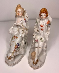 lot 159 image: Vintage Porcelain Hand Painted Figurines