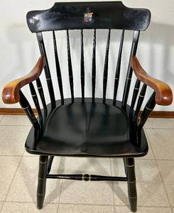 lot 6 image: Washington & Lee Captains Solid Maple Chair with University Motto, Makers brand on bottom #2