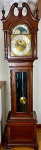 lot 2 image: Antique Grandfather Clock