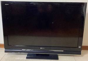 lot 20 image: Sony 40 1080p TV KDL-40S4100