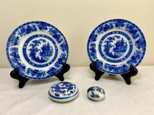 lot 30 image: Royal Doulton Madras Flow Blue Saucers 5.5 (2), Vintage Chinese Blue & White Porcleain 5 Clawed Dragon Trinket Box and Chinese Porcelain Small Box 1.5