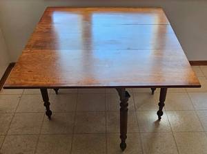 lot 8 image: Antique Drop Leaf Cherry Dining Table