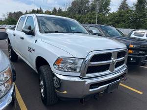 lot 9 image: 2018 Ram 3500 Tradesman 4x4