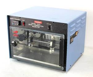 lot 26 image: Robbins Scientific Model # 2000 Micro Hybridization Incubator  Incubation - Scientific Testing  Laboratory Equipment