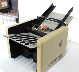 lot 81 image: Martin Yale Tabletop Auto Folder - Paper Folding Machine - $500 Online