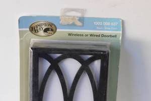 lot 104 image: Wireless Or Wired Doorbell With Volume Control And Selectable Tunes. New In Box.