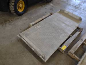 lot 19 image: Aluminum Dock Plate, 65x36...