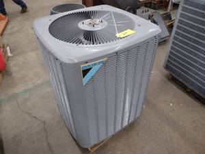 lot 24 image: Daikin Model DZ14SN0241AD Air Condi...
