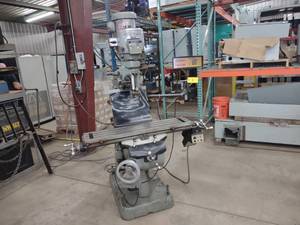 lot 8 image: Bridgeport Vertical Knee Mill, 2 hp...