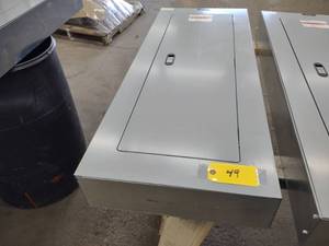 lot 49 image: Siemens P2 Panel Box, 480 Volt, 3 p...