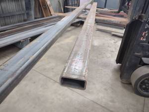 lot 101 image: Steel Tube 4x2x14x10...