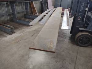 lot 123 image: Steel Flat, 34x12x14...