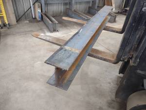 lot 125 image: I-Beam 8x24 lb.x81...