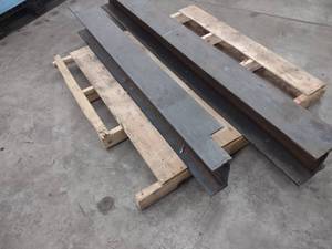 lot 167 image: Steel Beam, 8x13 lb. x53...