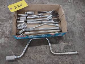 lot 228 image: Assorted Ratchets & Sockets...