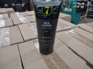 lot 247 image: Approx.  (187) 12 Pack 5 oz.  Seven...