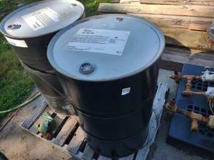 lot 303 image: Shell Tellus S2MX46 Industrial Hydr...