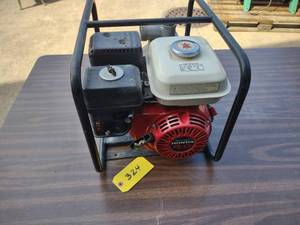 lot 324 image: Honda WP20X 2 Water Pump, 4 hp. Ga...