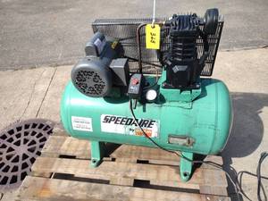 lot 328 image: Speedaire 2 hp. Air Compressor, 1 P...