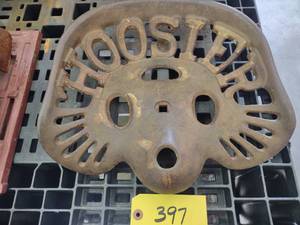 lot 397 image: Hoosier Cast Iron Tractor Seat (Thi...