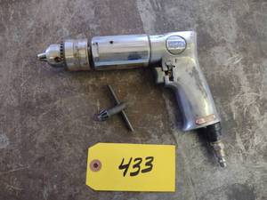 lot 433 image: Campbell Hausfeld 12 Air Drill, W...