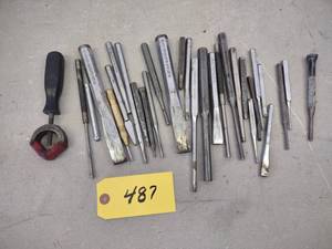 lot 487 image: Assorted Punches & Chisels (This It...
