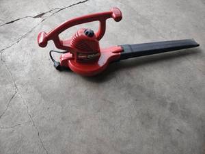 lot 527 image: Toro Ultra Blower Vac, Works...