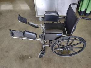 lot 528 image: Invacare Veranda Wheel Chair, 250 l...