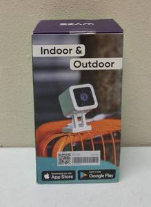 WYZE   NEW  WYZE Cam v3 with Color Night Vision