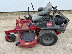 lot 6 image: 2019  2020 Toro Z-Master 52 Zero Turn Lawn Mower - 5000 Series
