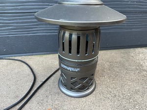 lot 27 image: DynaTrap DT1050-TUNSR 12 Acre Mosquito & flying Insect Trap