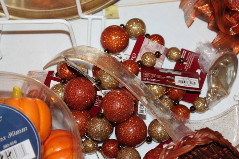 lot 67 image: Large Lot of Fall and Halloween Decorations and Accessories