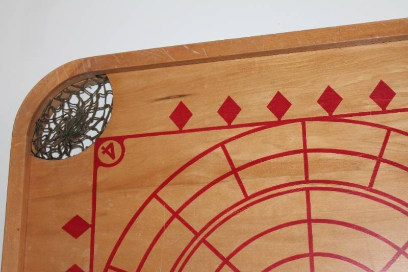 lot 73 image: Reversible Wooden Carrom Board Game