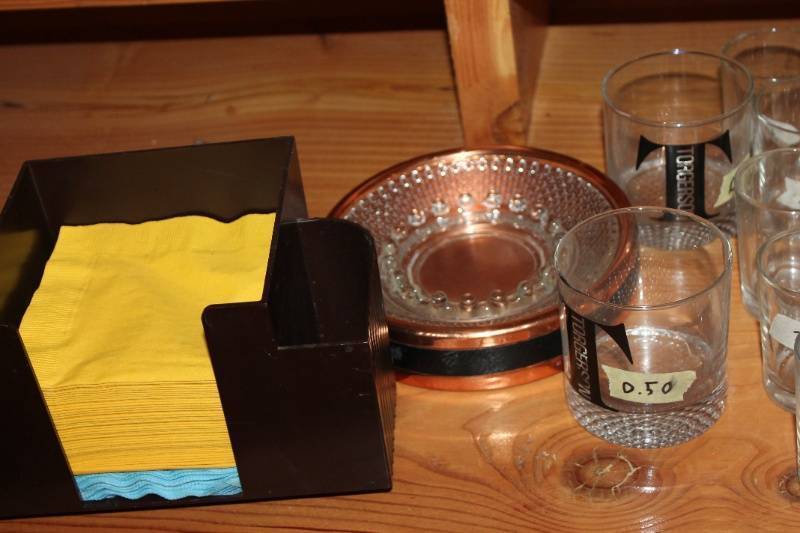 lot 86 image: Assorted Glassware and Napkin Holder Set