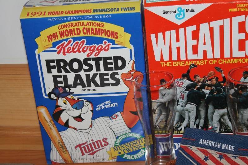 lot 87 image: Lot of Vintage Sports Memorabilia, Glassware, and Decor