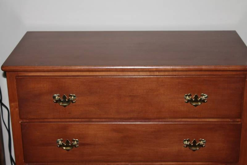 lot 18 image: Wooden Chest of Drawers with Brass Handles