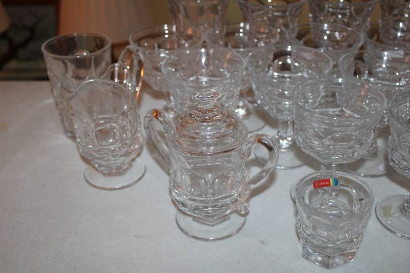 lot 95 image: Vintage Fostoria Glassware Collection - Assorted Pieces