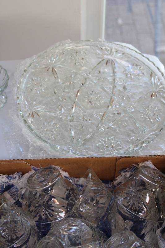 lot 119 image: Large Assortment of Clear Pressed Glass Dishes and Serveware