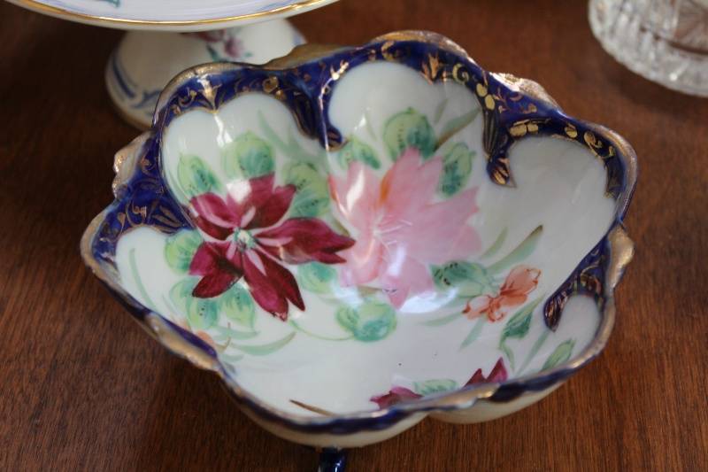 lot 120 image: Assorted Vintage Ceramic and Glassware Collection