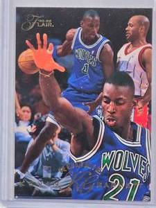 lot 758 image: Kevin Garnett Rookie 1996 Fleer SkyBox International #206 - Minnesota Timberwolves