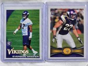 lot 773 image: Lot of 2 - Harrison Smith Rookie #15 & Everson Griffin Rookie #294