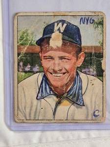 lot 26 image: Gil Coan 1950 Bowman #54 - Washington Senators Vintage Baseball Card