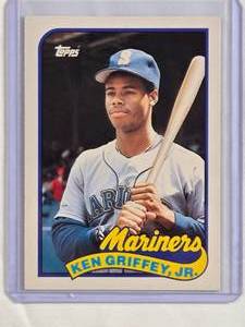 lot 110 image: Ken Griffey Jr. Rookie Card 1989 Topps #41T - Seattle Mariners