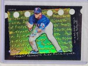 lot 138 image: Alex Rodriguez 2005 Topps Finest Refractor Gold Glove Award #FAM23, Numbered 184190 - New York Yankees