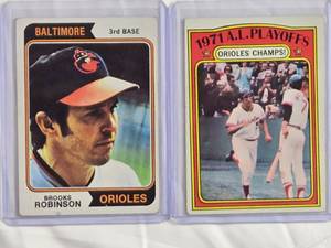 lot 146 image: Lot of 2 Brooks Robinson 1974 Topps # 160 & 1971 A.L. Playoffs Orioles Champs #222 - Vintage Baseball Card