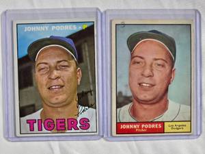 lot 195 image: Lot of 2 Johnny Podres 1967 Topps #284 & 1961 Topps #109