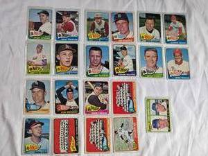 lot 208 image: Lot of 21 1964 Topps Vintage Baseball Cards