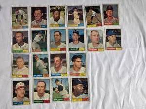 lot 219 image: Lot of 20 1961 Topps Vintage Baseball Cards