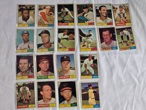 lot 224 image: Lot of 20 1961 Topps Vintage Baseball Cards